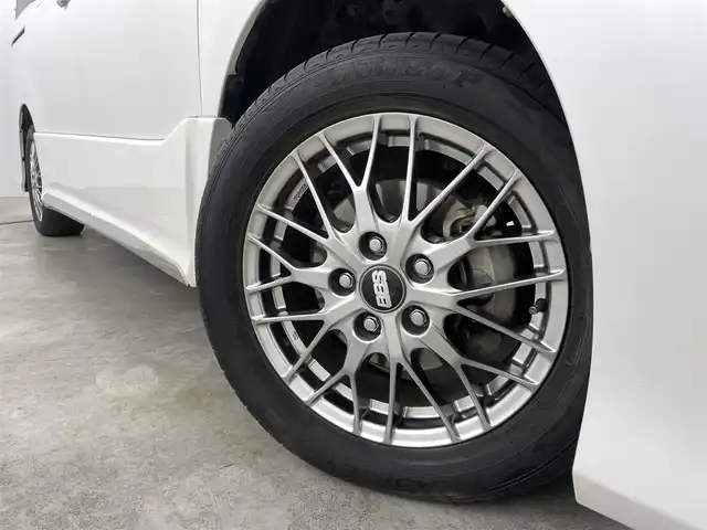 トヨタ ノア ハイブリッド Si ダブルバイビー 福島県 2018(平30)年 10万km ホワイトパールクリスタルシャイン トヨタセーフティセンス/純正9インチナビ/・フルセグ/TV/CD/DVD/BT/FM/AM/バックカメラ/両側パワースライドドア/LEDヘッドライト/・フォグライト/シートヒーター/社外BBSアルミホイール付きサマータイヤ/ステアリングスイッチ/ドラレコ前後/純正ビルドインETC2.0/プッシュスタート/・スマートキー