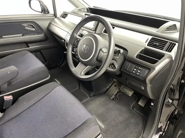 ホンダ ステップワゴン スパーダSHDDナビスマートスタイル 福島県 2009(平21)年 9万km プレミアムブラキッシュパール 純正ＨＤＤナビ/・バックカメラ/・ＣＤ／ＤＶＤ/・ＦＭ／ＡＭ/・ステアリングスイッチ/両側パワースライドドア/純正フロアマット/社外アルミホイール/ドアバイザー/ＨＩＤヘッドライト/オートミラー/スマートキー/・スペアキー