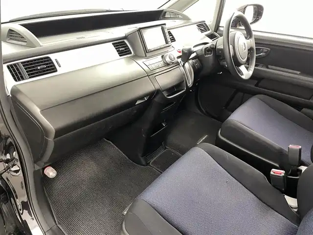 ホンダ ステップワゴン スパーダSHDDナビスマートスタイル 福島県 2009(平21)年 9万km プレミアムブラキッシュパール 純正ＨＤＤナビ/・バックカメラ/・ＣＤ／ＤＶＤ/・ＦＭ／ＡＭ/・ステアリングスイッチ/両側パワースライドドア/純正フロアマット/社外アルミホイール/ドアバイザー/ＨＩＤヘッドライト/オートミラー/スマートキー/・スペアキー