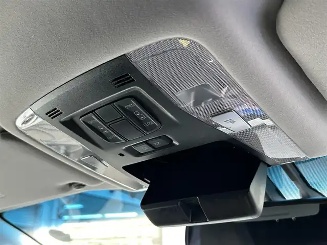 トヨタ アルファードハイブリット SR 福岡県 2016(平28)年 6.4万km ブラック ワンオーナー/純正ナビ（AM/FM/BT/CD/DVD/フルセグTV）/JBLプレミアムサウンド/クルーズコントロール/バックカメラ/前席パワーシート（運転席メモリ付）/オットマン（助手席、2列目）/インテリジェントクリアランスソナー/両側パワースライドドア/ビルトインETC/USB入力端子/リアエアコン/ドアバイザー/オートライト/フロアマット/純正17インチアルミホイール/プッシュスタート/横滑り防止装置/取扱説明書/保証書