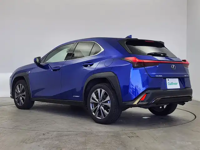 レクサス ＵＸ 250h Fスポーツ 愛知県 2019(令1)年 4.8万km ヒートブルーコントラストレイヤリング 純正ナビ/バックカメラ/レザーシート/プリクラッシュセーフティ/レーダークルーズコントロール/純正18インチアルミホイール/フルセグTV/ドライブレコーダー/シートヒーター/スマートキー/プッシュスタート/電動格納ミラー/ETC/Bluetooth/CS/DVD/LEDヘッドライト