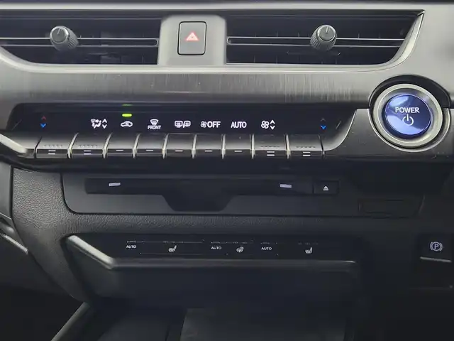 レクサス ＵＸ 250h Fスポーツ 愛知県 2019(令1)年 4.8万km ヒートブルーコントラストレイヤリング 純正ナビ/バックカメラ/レザーシート/プリクラッシュセーフティ/レーダークルーズコントロール/純正18インチアルミホイール/フルセグTV/ドライブレコーダー/シートヒーター/スマートキー/プッシュスタート/電動格納ミラー/ETC/Bluetooth/CS/DVD/LEDヘッドライト