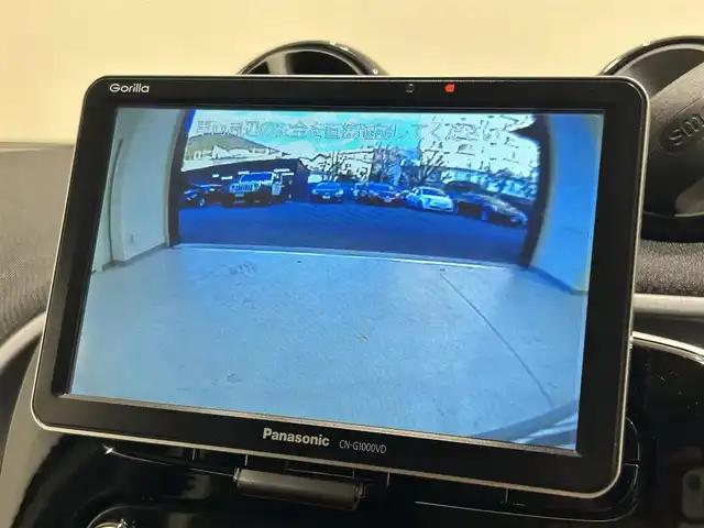 スマート ＭＣＣ スマート ターボ 福岡県 2017(平29)年 6万km 白 ガラスルーフ　/黒革　/Ｐａｎａｓｏｎｉｃナビ（ＣＮ－Ｇ１０００ＶＤ）　/純正オーディオ　/パドルシフト　/前席シートヒーター　/後ソナー　/キーレスキー　/純正１６インチＡＷ