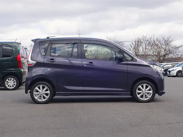 日産 デイズ ハイウェイスターX 山形県 2017(平29)年 8.2万km プレミアムパープルP 4WD/純正SDナビ/　　【CD DVD BD BT フルセグ USB AUX】/全周囲カメラ/HIDオートライト/シートヒーター/純正14インチアルミホイール/ドライブレコーダー/アイドリングストップ/ステアリングスイッチ/電動格納ウィンカーミラー/フォグランプ/スマートキー