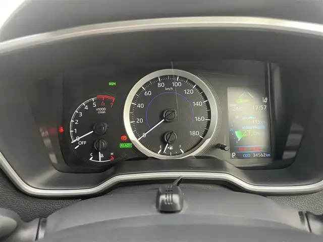 トヨタ カローラ スポーツ ハイブリッドG 愛知県 2018(平30)年 3.5万km スカーレットメタリック ・純正T-CONNECTナビ（9インチメモリー）/・フルセグテレビ/・CD/DVD再生機能/・ミュージックサーバー（SD録音）/・Bluetooth/USB/HDMI接続機能/・ETC2.0/・コーナーセンサー/・純正16インチアルミホイール/・純正LEDヘッドライト/・オートマチックハイビーム/・電動パーキングブレーキ/・ブレーキホールド/・衝突軽減ブレーキ/・レーンキープアシスト/・ブラインドスポットモニター/・純正ドライブレコーダー（前方撮影）/・ユピテルドライブレコーダー（車内後方撮影）