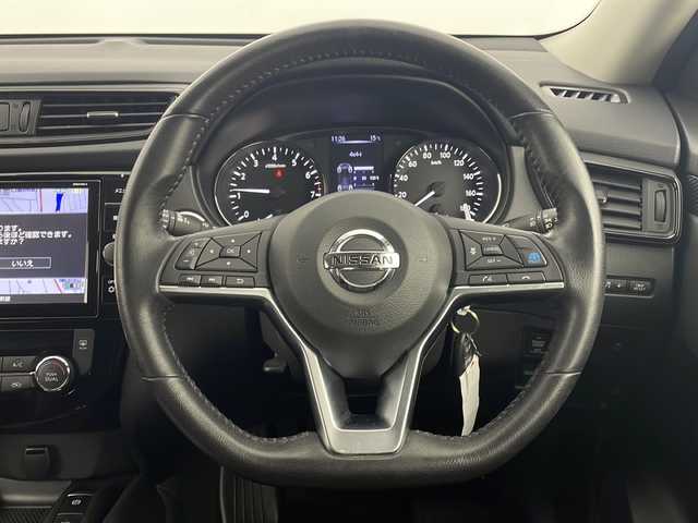 日産 エクストレイル 20Xi 新潟県 2019(平31)年 2万km ブリリアントホワイトパール 4WD/プロパイロット/純正ナビ/　　フルセグ/CD/DVD/BT/アラウンドビューモニター/パワーバックドア/レーダークルーズコントロール/LEDオートライト/レザーシート/純正18インチアルミホイール/ステリングスイッチ/デジタルインナーミラー/ミラーヒーター/アイドリングストップ/スマートキー/ETC