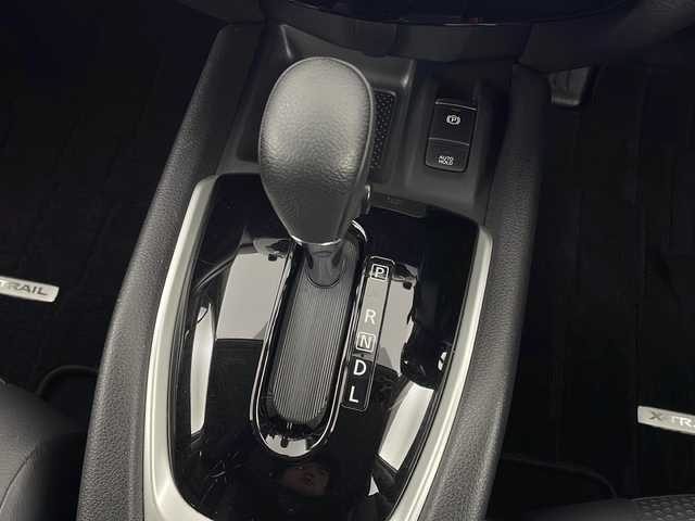 日産 エクストレイル 20Xi 新潟県 2019(平31)年 2万km ブリリアントホワイトパール 4WD/プロパイロット/純正ナビ/　　フルセグ/CD/DVD/BT/アラウンドビューモニター/パワーバックドア/レーダークルーズコントロール/LEDオートライト/レザーシート/純正18インチアルミホイール/ステリングスイッチ/デジタルインナーミラー/ミラーヒーター/アイドリングストップ/スマートキー/ETC