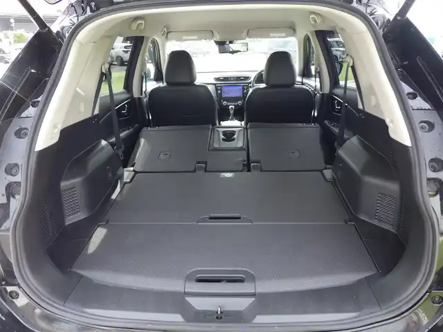 日産 エクストレイル 20Xi 千葉県 2021(令3)年 4.6万km ダイヤモンドブラック ワンオーナー/エマージェンシーブレーキ/プロパイロット/インテリジェントクルーズコントロール/インテリジェントルームミラー/パワーバックドア/カブロンシート/各席シートヒーター/純正SDナビ/地デジTV/【BD/DVD/CD再生機能　Bluetooth接続】/アラウンドビューモニター/ドライブレコーダー/革巻きステアリング/ステアリングスイッチ/ETC/LEDヘッドライト/ウインカーミラー/コーナーセンサー/純正18インチアルミホイル/インテリジェントキー