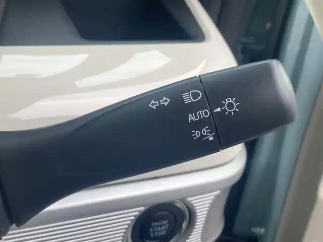 スズキ スペーシア HYBRID X 岡山県 2021(令3)年 0.5万km オフブルーメタリック/ホワイト2トーン ディスプレイオーディオ　DDX4190BT/Bluetooth、AM、FM、CD再生/シートバックテーブル/バックカメラ/USB充電ポート2口/コーナーポール/両側パワースライドドア/前後ドライブレコーダー　Y-210R/運転席シートヒーター/スマートキー/プッシュスタート