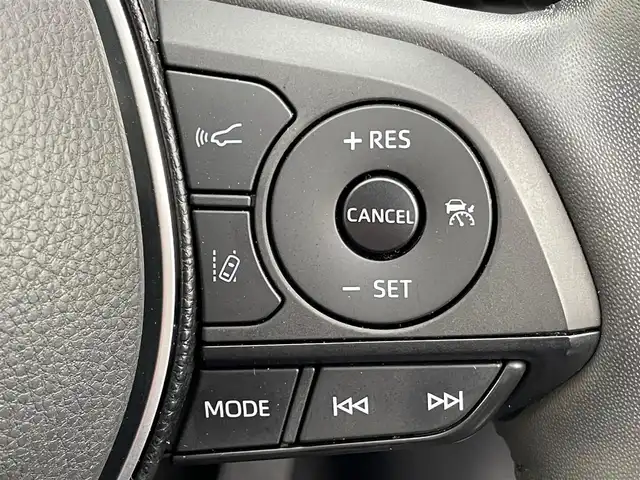 トヨタ ＲＡＶ４ G Zパッケージ 大阪府 2020(令2)年 4.7万km ダークブルーマイカ ワンオーナー/純正ナビ/   フルセグTV/CD/DVD/Bluetooth/USB/ＢＳＭ/バックモニター/衝突軽減ブレーキ/横滑り防止装置/コーナーセンサー/前席シートヒーター/スマートルームミラー/レーダークルーズコントロール/ステアリングヒーター/ステアリングスイッチ/運転席メモリー付きパワーシート/電動リアゲート/ダウンヒルアシストコントロール/オートマチックハイビーム/ルーフレール/純正19インチアルミホイール/純正フロアマット/プッシュスタート/スマートキー/ETC/LEDライト