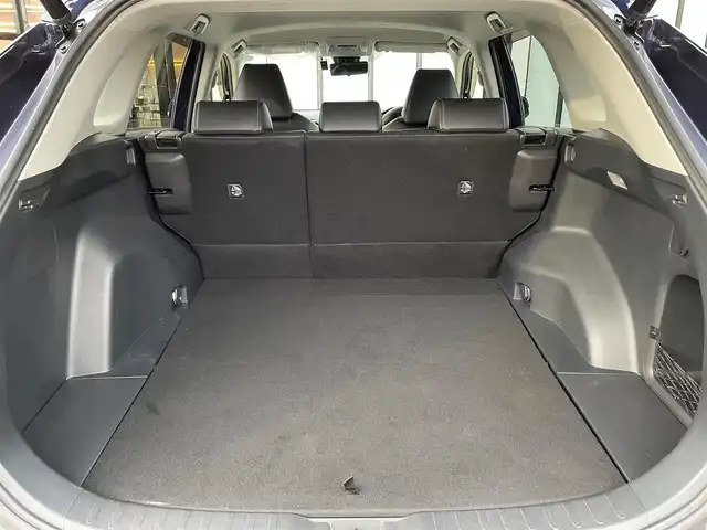 トヨタ ＲＡＶ４ G Zパッケージ 大阪府 2020(令2)年 4.7万km ダークブルーマイカ ワンオーナー/純正ナビ/   フルセグTV/CD/DVD/Bluetooth/USB/ＢＳＭ/バックモニター/衝突軽減ブレーキ/横滑り防止装置/コーナーセンサー/前席シートヒーター/スマートルームミラー/レーダークルーズコントロール/ステアリングヒーター/ステアリングスイッチ/運転席メモリー付きパワーシート/電動リアゲート/ダウンヒルアシストコントロール/オートマチックハイビーム/ルーフレール/純正19インチアルミホイール/純正フロアマット/プッシュスタート/スマートキー/ETC/LEDライト