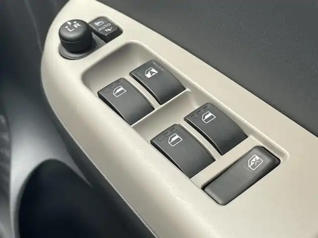 トヨタ パッソ モーダ 千葉県 2019(平31)年 2.3万km パールホワイトⅢ 純正ナビ/ワンセグTV/衝突被害軽減ブレーキ/オートハイビーム/オートライト/コーナーセンサー/プッシュスタート/スマートキー/横滑り防止装置