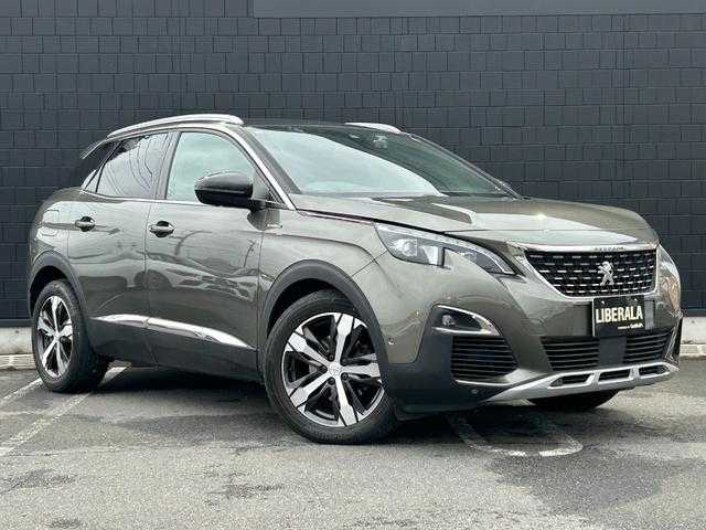 プジョー ３００８ 埼玉県 2020(令2)年 2.4万km 緑 半革　/パワーシート　/シートヒーター　/宇トップビューモニター　/レーンキープアシスト　/パワートランクグリッド　/純正１８インチアルミホイール　/アダプティブクルーズコントロール　/ＢＳＭ