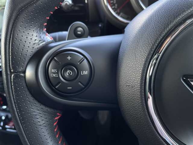 ＭＩＮＩ ミニ クラブマン ジョンクーパーワークス 東京都 2017(平29)年 5.2万km 黒 コンフォートアクセス/純正ナビ/BT/AUX/USB/バックモニター/社外CDプレイヤー/ミラー型ETC/ヘッドアップディスプレイ/クルーズコントロール/アイドリングストップ/純正19AW/スマートキー