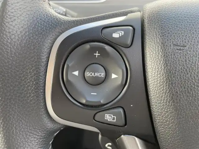 ホンダ フリード G ホンダセンシング 熊本県 2019(平31)年 4.3万km フォレストグリーンパール 純正９インチナビ/・AM/FM/CD/DVD/BT/SD/・フルセグTV（走行中視聴可能）/・バックカメラ/ホンダセンシング/・衝突軽減ブレーキ/・車線維持支援システム/・アダプティブクルーズコントロール/・誤発信抑制機能/・歩行者事故低減ステアリング/・後方誤発信抑制機能/・先行車発進お知らせ機能/・後方誤発信抑制機能/・オートハイビーム/LEDライト/前方ドライブレコーダー/Sパッケージ/・本革巻きステアリングホイール/・ステアリングスイッチ/・15インチ純正アルミホイール/・コンビシート/・シートバックアッパーポケット/ビルトインETC/両側パワースライドドア/アダプティブコーナーリングライト/ウィンカーミラー/後席ロールサンシェード/熱線デフォッガースイッチ/ウォークスルー/アイドリングストップ/純正フロアマット/ドアバイザー/プッシュスタート/スマートキー
