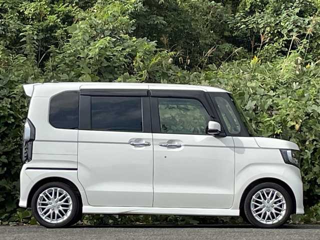 ホンダ Ｎ ＢＯＸ カスタム L ターボ 大分県 2022(令4)年 2.3万km プラチナホワイトパール オプションワンタッチスライドドア/両側パワースライドドア /ホンダセンシング/アダプティブクルーズコントロール/レーンキープアシスト/ハーフレザーシート/シートヒーター/純正メモリーナビ/バックカメラ/フルセグ/DVD/Bluetooth/前後ドライブレコーダー/大型ルーフコンソール/純正15インチアルミホイール/純正LEDヘッドライト/オートライトコントロール/ETC/ステアリングリモコン