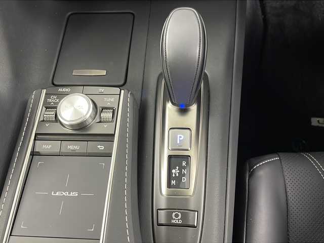 レクサス ＬＣ 500 Lパッケージ 埼玉県 2023(令5)年 0.5万km ホワイトノーヴァガラスフレーク 純正１２．３インチナビ　/バックカメラ　/パノラミックルーフ　/メモリーシート　/シートヒーター　/エアシート　/純正ＥＴＣビルトイン２．０　/プリクラッシュセーフティシステム　/フルセグＴＶ　/ＢＳＭ　/ＨＵＤ/レーダークルーズコントロール/純正フロアマット