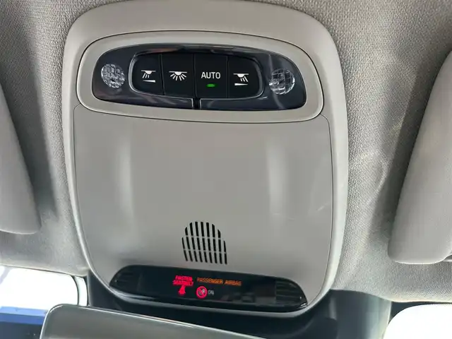 ボルボ ボルボ ＸＣ４０ B4 AWD インスクリプション 石川県 2021(令3)年 2万km グレー ４WD/純正HDDナビ/フルセグテレビ/フロント/サイド/バックカメラ/AppleCarPlay/USB/ハーマンカードンスピーカー/クルーズコントロール/ワイヤレスチャージャー/電動格納ミラー/ブラインドスポットモニター/防眩ミラー/アンビエントライト/ステアリングヒーター/レザーシート（白）/メモリーシート/パワーシート/シートヒーター/電動リアゲート/フットセンサー/オートライト/LEDヘッドライト/ETC