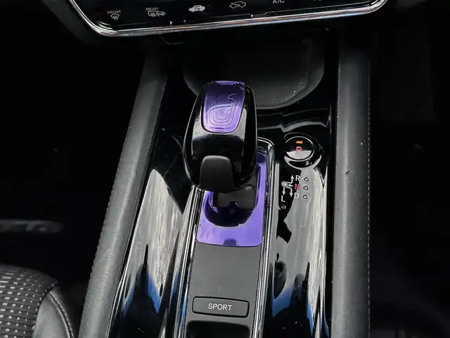 ホンダ ヴェゼル ハイブリッド X Lパッケージ 宮城県 2013(平25)年 4.4万km ミスティックグリーンパール あんしんパッケージ/・シティブレーキアクティブシステム/・サイド＋カーテンエアバッグ/純正SDナビ/【CD・DVD・SD・BT・ワンセグTV】/バックカメラ/社外17インチAW/ハーフレザーシート/シートヒーター/クルーズコントロール/社外ドライブレコーダー/社外GPSレーダー/電動コーナーポール/ルーフレール/ウィンカーミラー/電動格納ミラー/オートライト/LEDヘッドライト/フォグライト/スマートキーX２/ETC
