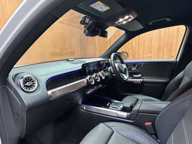 メルセデス・ベンツ ＧＬＢ２００ｄ AMGライン 千葉県 2020(令2)年 4.8万km デジタルホワイト レザーＥＸＣ　/ナビ　/３６０°カメラ　/ＡＣＣ　/ＢＳＭ　/シートヒーター　/パワーシート　/ＬＥＤヘッドライト　/ハイビームアシスト　/アンビエントライト　/電動リアゲート　/パーキングアシスト　/ドラレコ　/ＥＴＣ