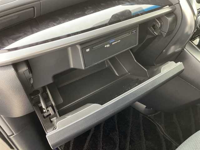 トヨタ アルファード S タイプゴールド 新潟県 2020(令2)年 4.2万km ブラック 9インチ純正メモリナビ/　フルセグTV/Bluetooth/CD/DVD/USB/トヨタセーフティセンス/・プリクラッシュセーフティ(PCS)/・レーントレーシングアシスト(LTA)/・レーンディパーチャーアラート(LDA)/・ロードサインアシスト(RSA)/・レーダークルーズコントロール/・オートマチックハイビーム/ハーフレザーシート/両側パワースライドドア/パワーバックドア/前後コーナーセンサー/バックモニター/ビルトインETC/3眼LEDヘッドライト/ステアリングスイッチ