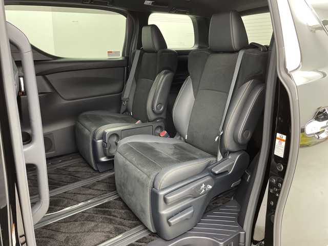 トヨタ アルファード S タイプゴールド 新潟県 2020(令2)年 4.2万km ブラック 9インチ純正メモリナビ/　フルセグTV/Bluetooth/CD/DVD/USB/トヨタセーフティセンス/・プリクラッシュセーフティ(PCS)/・レーントレーシングアシスト(LTA)/・レーンディパーチャーアラート(LDA)/・ロードサインアシスト(RSA)/・レーダークルーズコントロール/・オートマチックハイビーム/ハーフレザーシート/両側パワースライドドア/パワーバックドア/前後コーナーセンサー/バックモニター/ビルトインETC/3眼LEDヘッドライト/ステアリングスイッチ