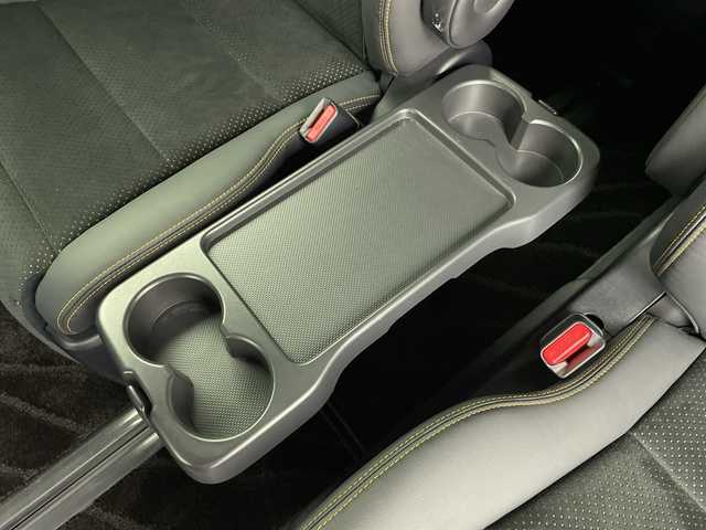 トヨタ アルファード S タイプゴールド 新潟県 2020(令2)年 4.2万km ブラック 9インチ純正メモリナビ/　フルセグTV/Bluetooth/CD/DVD/USB/トヨタセーフティセンス/・プリクラッシュセーフティ(PCS)/・レーントレーシングアシスト(LTA)/・レーンディパーチャーアラート(LDA)/・ロードサインアシスト(RSA)/・レーダークルーズコントロール/・オートマチックハイビーム/ハーフレザーシート/両側パワースライドドア/パワーバックドア/前後コーナーセンサー/バックモニター/ビルトインETC/3眼LEDヘッドライト/ステアリングスイッチ