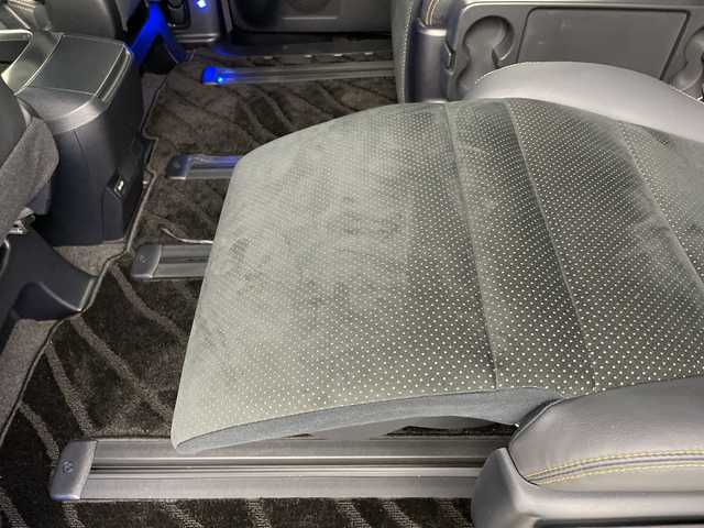 トヨタ アルファード S タイプゴールド 新潟県 2020(令2)年 4.2万km ブラック 9インチ純正メモリナビ/　フルセグTV/Bluetooth/CD/DVD/USB/トヨタセーフティセンス/・プリクラッシュセーフティ(PCS)/・レーントレーシングアシスト(LTA)/・レーンディパーチャーアラート(LDA)/・ロードサインアシスト(RSA)/・レーダークルーズコントロール/・オートマチックハイビーム/ハーフレザーシート/両側パワースライドドア/パワーバックドア/前後コーナーセンサー/バックモニター/ビルトインETC/3眼LEDヘッドライト/ステアリングスイッチ