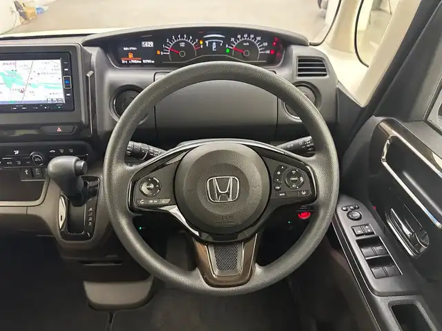 ホンダ Ｎ ＢＯＸ L コーディネートスタイル 兵庫県 2021(令3)年 1.8万km プレミアムアイボリーパールⅡ ・純正SDナビ/・CD/DVD/SD/BT/フルセグTV/・バックカメラ/・社外前方ドラレコ/・両側パワースライドドア /・LEDヘッドライト/・オートライト/・オートハイビーム/・コーナーセンサー/・衝突軽減ブレーキ/・レーンキープアシスト/・追従クルーズコントロール/・シートヒーターd/n/・スマートキー/・スペアキー1本/・プッシュスタート/・ステアリングスイッチ/・サマータイヤ積み込み/純正ホイールキャップ6mm