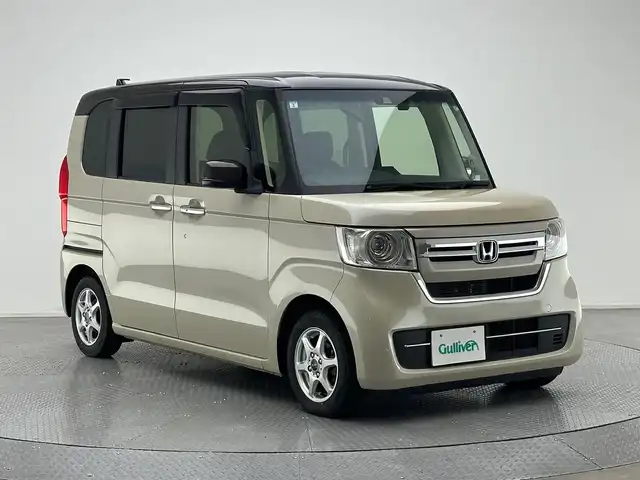 ホンダ Ｎ ＢＯＸ L コーディネートスタイル 兵庫県 2021(令3)年 1.8万km プレミアムアイボリーパールⅡ ・純正SDナビ/・CD/DVD/SD/BT/フルセグTV/・バックカメラ/・社外前方ドラレコ/・両側パワースライドドア /・LEDヘッドライト/・オートライト/・オートハイビーム/・コーナーセンサー/・衝突軽減ブレーキ/・レーンキープアシスト/・追従クルーズコントロール/・シートヒーターd/n/・スマートキー/・スペアキー1本/・プッシュスタート/・ステアリングスイッチ/・サマータイヤ積み込み/純正ホイールキャップ6mm