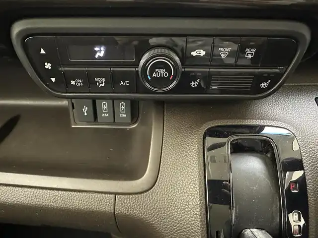 ホンダ Ｎ ＢＯＸ L コーディネートスタイル 兵庫県 2021(令3)年 1.8万km プレミアムアイボリーパールⅡ ・純正SDナビ/・CD/DVD/SD/BT/フルセグTV/・バックカメラ/・社外前方ドラレコ/・両側パワースライドドア /・LEDヘッドライト/・オートライト/・オートハイビーム/・コーナーセンサー/・衝突軽減ブレーキ/・レーンキープアシスト/・追従クルーズコントロール/・シートヒーターd/n/・スマートキー/・スペアキー1本/・プッシュスタート/・ステアリングスイッチ/・サマータイヤ積み込み/純正ホイールキャップ6mm
