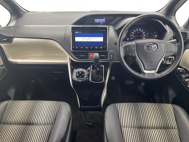 トヨタ ノア Si ダブルバイビーⅡ 栃木県 2019(平31)年 3.3万km ホワイトパールクリスタルシャイン 純正ナビ(NSZT-W68T)/(フルセグTV・Bluetooth・CD・DVD・SD)/バックカメラ/後席モニター/トヨタセーフティセンス/ ・プリクラッシュセーフティ/ ・レーンキープアシスト/ ・クルーズコントロール/ ・オートハイビーム/前後コーナーセンサー/両側パワースライドドア/ハーフレザーシート/LEDヘッドライト/オートライト/3列シート/ウォークスルー/ビルトインETC/スマートキー/純正アルミホイール/社外フロアマット