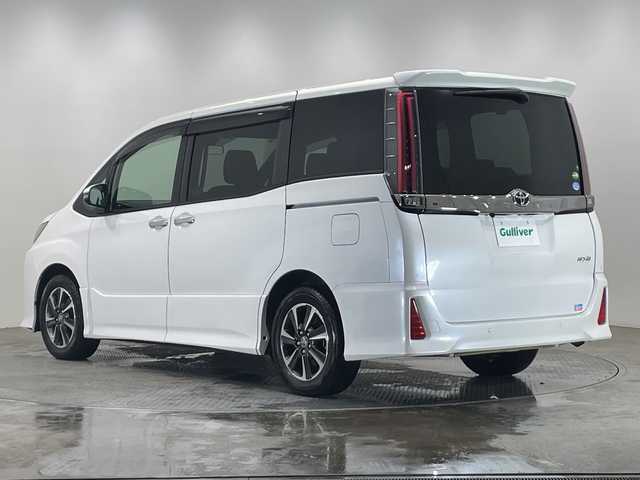 トヨタ ノア Si ダブルバイビーⅡ 栃木県 2019(平31)年 3.3万km ホワイトパールクリスタルシャイン 純正ナビ(NSZT-W68T)/(フルセグTV・Bluetooth・CD・DVD・SD)/バックカメラ/後席モニター/トヨタセーフティセンス/ ・プリクラッシュセーフティ/ ・レーンキープアシスト/ ・クルーズコントロール/ ・オートハイビーム/前後コーナーセンサー/両側パワースライドドア/ハーフレザーシート/LEDヘッドライト/オートライト/3列シート/ウォークスルー/ビルトインETC/スマートキー/純正アルミホイール/社外フロアマット