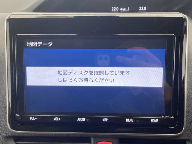 トヨタ ノア Si ダブルバイビーⅡ 栃木県 2019(平31)年 3.3万km ホワイトパールクリスタルシャイン 純正ナビ(NSZT-W68T)/(フルセグTV・Bluetooth・CD・DVD・SD)/バックカメラ/後席モニター/トヨタセーフティセンス/ ・プリクラッシュセーフティ/ ・レーンキープアシスト/ ・クルーズコントロール/ ・オートハイビーム/前後コーナーセンサー/両側パワースライドドア/ハーフレザーシート/LEDヘッドライト/オートライト/3列シート/ウォークスルー/ビルトインETC/スマートキー/純正アルミホイール/社外フロアマット
