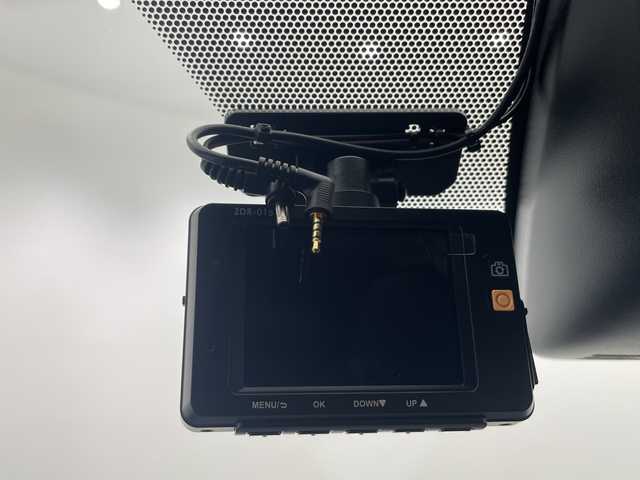 トヨタ ノア Si ダブルバイビーⅡ 栃木県 2019(平31)年 3.3万km ホワイトパールクリスタルシャイン 純正ナビ(NSZT-W68T)/(フルセグTV・Bluetooth・CD・DVD・SD)/バックカメラ/後席モニター/トヨタセーフティセンス/ ・プリクラッシュセーフティ/ ・レーンキープアシスト/ ・クルーズコントロール/ ・オートハイビーム/前後コーナーセンサー/両側パワースライドドア/ハーフレザーシート/LEDヘッドライト/オートライト/3列シート/ウォークスルー/ビルトインETC/スマートキー/純正アルミホイール/社外フロアマット