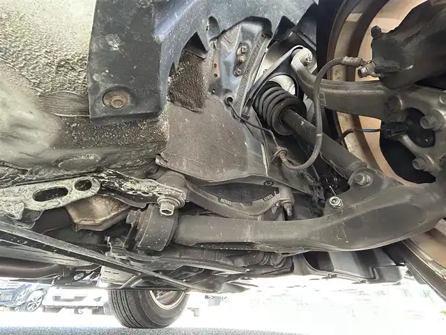 トヨタ クラウン アスリート S 滋賀県 2013(平25)年 13.3万km ホワイトパールクリスタルシャイン 純正メーカーナビ/（AM/FM/CD/DVD/TVフルセグHDD/Bluetooth/USB）/プリクラッシュブレーキアシスト/ETC/バックカメラ/クルーズコントロール/コーナーセンサー/ステアリングスイッチ/ハンズフリーフォン/シートヒーターD/N/シートベンチレーションD/N/パワーシートD/N/オートエアコン/オートライト/プッシュスタート/スマートキー/電動格納ミラー/レーダー付きルームミラー/USB/純正フロアマット/純正ドアバイザー