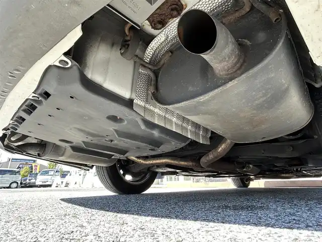 トヨタ クラウン アスリート S 滋賀県 2013(平25)年 13.3万km ホワイトパールクリスタルシャイン ８インチ純正ナビ/（AM/FM/CD/DVD/フルセグ/HDD/Bluetooth/USB）/レーダー付きルームミラー/ETC/バックカメラ/プリクラッシュブレーキアシスト/クルーズコントロール/コーナーセンサー/運転席・助手席シートヒーター/運転席・助手席シートベンチレーション/運転席・助手席パワーシート/電動格納ミラー/革巻きステアリング/ステアリングスイッチ/ハンズフリーフォン/オートライト/キセノンライト/フロントフォグ/フルオートエアコン/プッシュスタート/スマートキー/USB端子/純正フロアマット/純正ドアバイザー