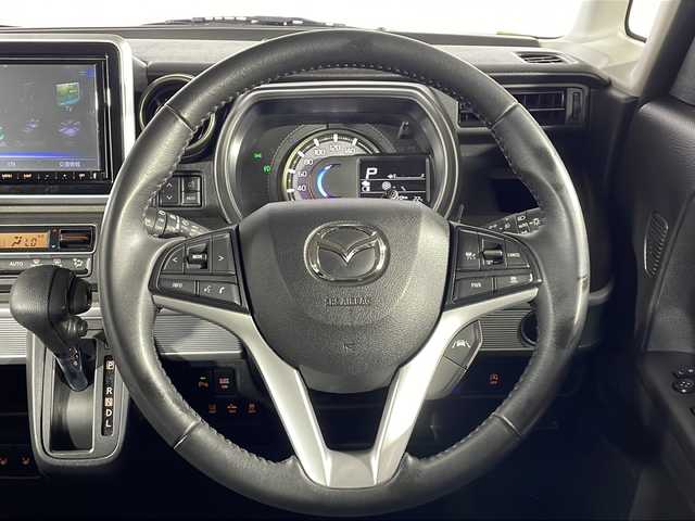 マツダ フレアワゴンタフスタイル ハイブリッドXS 沖縄県 2022(令4)年 2.5万km 黄Ⅱ 県外仕入れ/禁煙車/衝突被害軽減ブレーキ/車線逸脱警報/純正8インチナビ/AM/FM/CD/DVD/フルセグTV/Bluetooth/USB/バックカメラ/追従式クルーズコントロール/シートヒーターD/N/シートカバー/コーナーセンサー後方/ヘッドアップディスプレイ/オートライト/オートマチックハイビーム/LEDヘッドライト/純正14インチアルミホイール/カーテンエアバッグ/プッシュスタート/スペアキー有/ABS