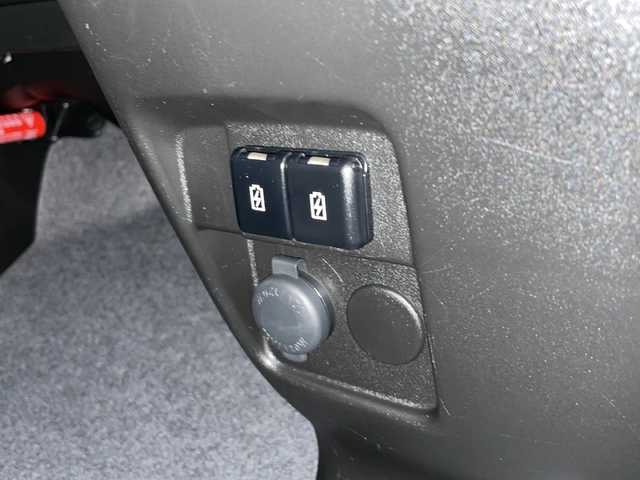 マツダ フレアワゴンタフスタイル ハイブリッドXS 沖縄県 2022(令4)年 2.5万km 黄Ⅱ 県外仕入れ/禁煙車/衝突被害軽減ブレーキ/車線逸脱警報/純正8インチナビ/AM/FM/CD/DVD/フルセグTV/Bluetooth/USB/バックカメラ/追従式クルーズコントロール/シートヒーターD/N/シートカバー/コーナーセンサー後方/ヘッドアップディスプレイ/オートライト/オートマチックハイビーム/LEDヘッドライト/純正14インチアルミホイール/カーテンエアバッグ/プッシュスタート/スペアキー有/ABS