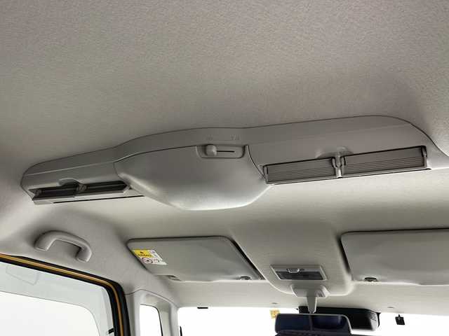 マツダ フレアワゴンタフスタイル ハイブリッドXS 沖縄県 2022(令4)年 2.5万km 黄Ⅱ 県外仕入れ/禁煙車/衝突被害軽減ブレーキ/車線逸脱警報/純正8インチナビ/AM/FM/CD/DVD/フルセグTV/Bluetooth/USB/バックカメラ/追従式クルーズコントロール/シートヒーターD/N/シートカバー/コーナーセンサー後方/ヘッドアップディスプレイ/オートライト/オートマチックハイビーム/LEDヘッドライト/純正14インチアルミホイール/カーテンエアバッグ/プッシュスタート/スペアキー有/ABS