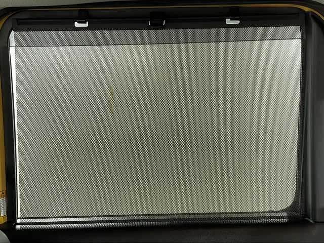 マツダ フレアワゴンタフスタイル ハイブリッドXS 沖縄県 2022(令4)年 2.5万km 黄Ⅱ 県外仕入れ/禁煙車/衝突被害軽減ブレーキ/車線逸脱警報/純正8インチナビ/AM/FM/CD/DVD/フルセグTV/Bluetooth/USB/バックカメラ/追従式クルーズコントロール/シートヒーターD/N/シートカバー/コーナーセンサー後方/ヘッドアップディスプレイ/オートライト/オートマチックハイビーム/LEDヘッドライト/純正14インチアルミホイール/カーテンエアバッグ/プッシュスタート/スペアキー有/ABS