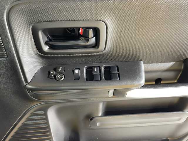 マツダ フレアワゴンタフスタイル ハイブリッドXS 沖縄県 2022(令4)年 2.5万km 黄Ⅱ 県外仕入れ/禁煙車/衝突被害軽減ブレーキ/車線逸脱警報/純正8インチナビ/AM/FM/CD/DVD/フルセグTV/Bluetooth/USB/バックカメラ/追従式クルーズコントロール/シートヒーターD/N/シートカバー/コーナーセンサー後方/ヘッドアップディスプレイ/オートライト/オートマチックハイビーム/LEDヘッドライト/純正14インチアルミホイール/カーテンエアバッグ/プッシュスタート/スペアキー有/ABS