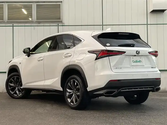 レクサス ＮＸ 300 Fスポーツ 山梨県 2018(平30)年 8.2万km ホワイトノーヴァガラスフレーク 黒革シート/純正メモリナビ/Bluetooth接続/フルセグTV/全方位カメラ/ETC2.0/ドライブレコーダー/前席パワーシート/前席シートヒーター/前席エアシート/ブラインドスポットモニター/ステアリングスイッチ/レーダー探知機/パドルシフト/エンジンスターター/スペアキー/取扱説明書/保証書