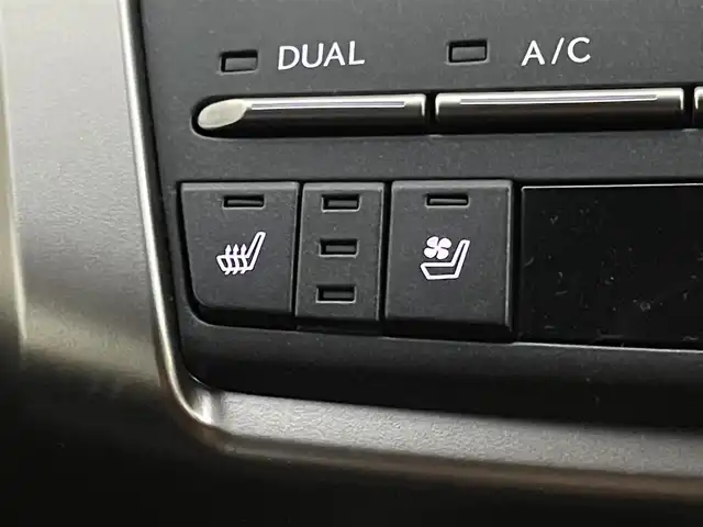 レクサス ＮＸ 300 Fスポーツ 山梨県 2018(平30)年 8.2万km ホワイトノーヴァガラスフレーク 黒革シート/純正メモリナビ/Bluetooth接続/フルセグTV/全方位カメラ/ETC2.0/ドライブレコーダー/前席パワーシート/前席シートヒーター/前席エアシート/ブラインドスポットモニター/ステアリングスイッチ/レーダー探知機/パドルシフト/エンジンスターター/スペアキー/取扱説明書/保証書