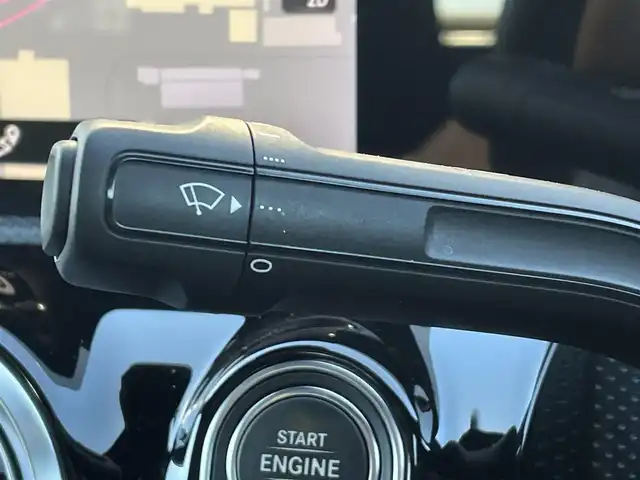 メルセデス・ベンツ ＣＬＡ２００ｄ AMGライン 三重県 2019(令1)年 3.9万km コスモスブラック レザーEXC　/HUD　/パノラマサンルーフ　/アンビエントライト　/純正ナビ　/全方位カメラ　/レーダーセーフティ　/ACC　/アドバンストサウンド　/パワーシート　/黒革シート　/シートヒーター　/純正18インチアルミ　/前後ドライブレコーダー