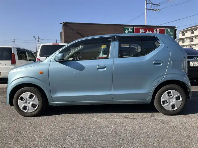 スズキ アルト L 滋賀県 2021(令3)年 0.6万km フィズブルーパールメタリック 距離5/800km台/純正CDオーディオ/スズキセーフティーサポート/パーキングコーナーセンサー/エネチャージ/シートヒーター/純正マット/バイザー/取説/保証書