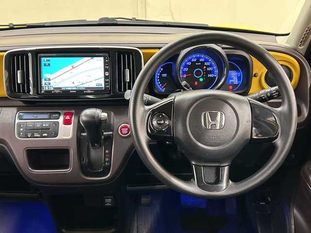 ホンダ Ｎ ＯＮＥ プレミアム ツアラー 道央・札幌 2013(平25)年 8.3万km プレミアムイエローパールⅡ /4WD//純正ナビ/フルセグTV/DVD/CD/MSV/BT//バックカメラ//社外エンジンスターター//横滑り防止//ETC//HID//フロントフォグ//プッシュスタート//スマートキー//ドアバイザー//電格ミラー//ミラーヒーター