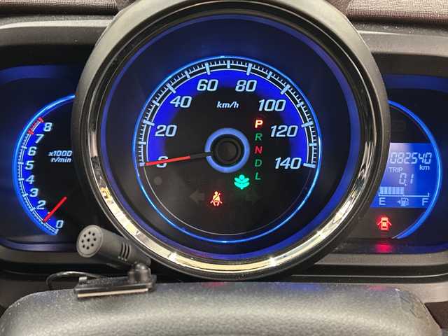 ホンダ Ｎ ＯＮＥ プレミアム ツアラー 道央・札幌 2013(平25)年 8.3万km プレミアムイエローパールⅡ /4WD//純正ナビ/フルセグTV/DVD/CD/MSV/BT//バックカメラ//社外エンジンスターター//横滑り防止//ETC//HID//フロントフォグ//プッシュスタート//スマートキー//ドアバイザー//電格ミラー//ミラーヒーター