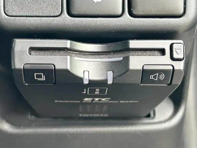 トヨタ アクア S スタイルブラック 愛媛県 2019(平31)年 2.5万km ホワイトパールクリスタルシャイン ディーラーOP純正ナビ/BT/AM・FM/CD/DVD/ワンセグTV/バックカメラ/ETC/前方ドライブレコーダー/ステアリングスイッチ/オートライト/オートマチックハイビーム/前後コーナーセンサー/横滑り防止装置/衝突軽減システム/純正フロアマット/純正ホイールキャップ/スペアキー