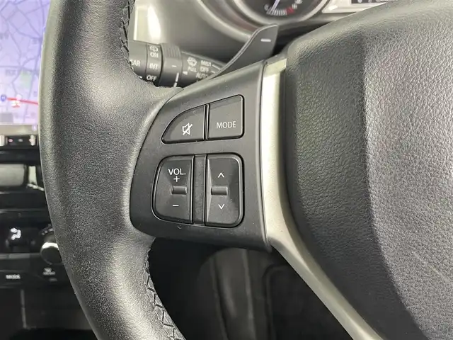 スズキ エスクード 1．6XC 道央・札幌 2017(平29)年 6.5万km クールホワイトパール 4WD/社外8インチメモリナビ(型式：AVIC-RL900ZS)/CD/DVD/Bluetooth/フルセグ/クルーズコントロール/バックカメラ/ハーフレザーシート/前席シートヒーター/純正17インチAW/プッシュスタート/スマートキー